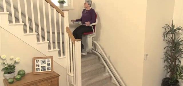 Monte escalier Stannah : Prix & Avantages