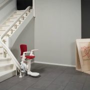 Monte-escalier tournant : un système innovant pour les escaliers à virage